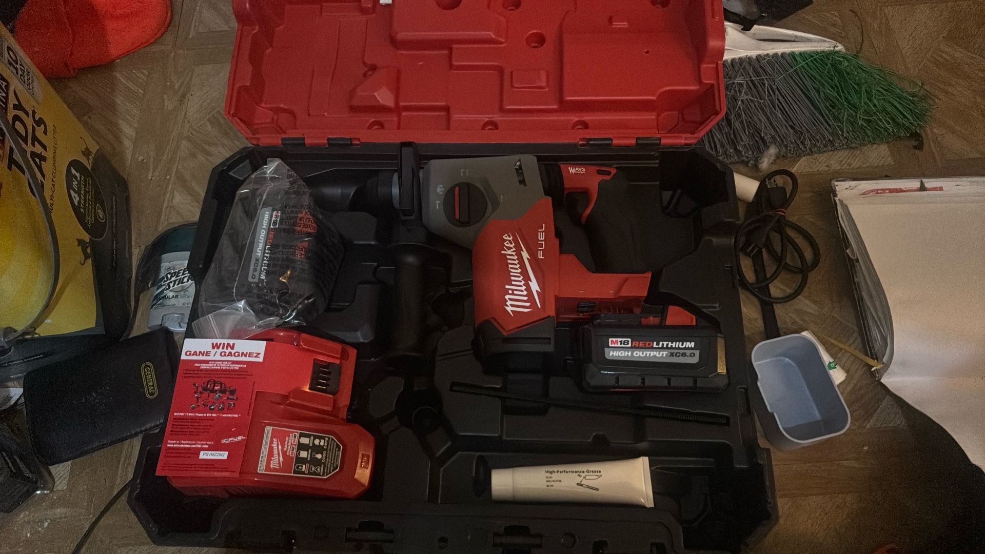 NEW!!!Milwaukee Fuel SDS Plus Rotary Hamer Two XC 6.0  Charger & Case 