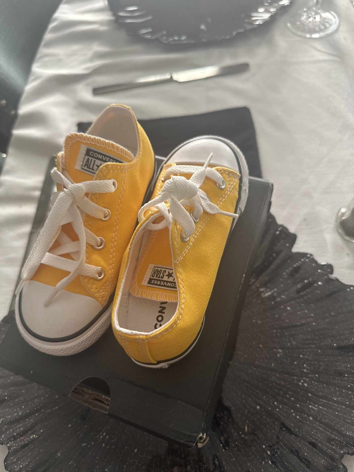 Yellow Girls Converse