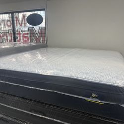 KING SIZE SERTA CLASSIC PILLOW TOP MATTRESS & BOX SPRINGS BED SET