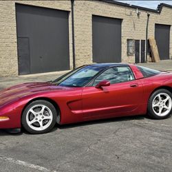 2004 Corvette C5 / Magnetic Metallic Red