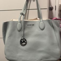 MicahelKors Leather Tote Bag Brand New
