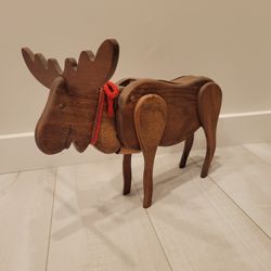 Moose that Poops Candy - Wood Candy Dispenser - Alaskan Product