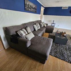 Sectional Set 