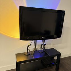 Tv With Ikea Tv Bench & Roku Included 