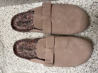 Girls shoes