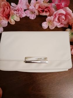 Guess Wallet 51