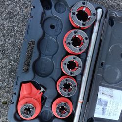 Ridgid R12 1/2 to 2in Pipe Threading Set. Almost New Condition. For Pick Up Fremont Seattle No Low Ball Offers https://offerup.com/redirect/?o=UGxlYXN