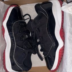 Jordan 11s 