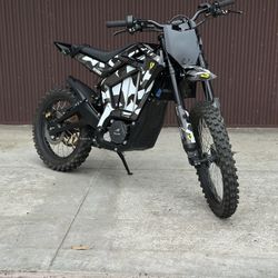Champ R Electric Dirt Bike - 2024 