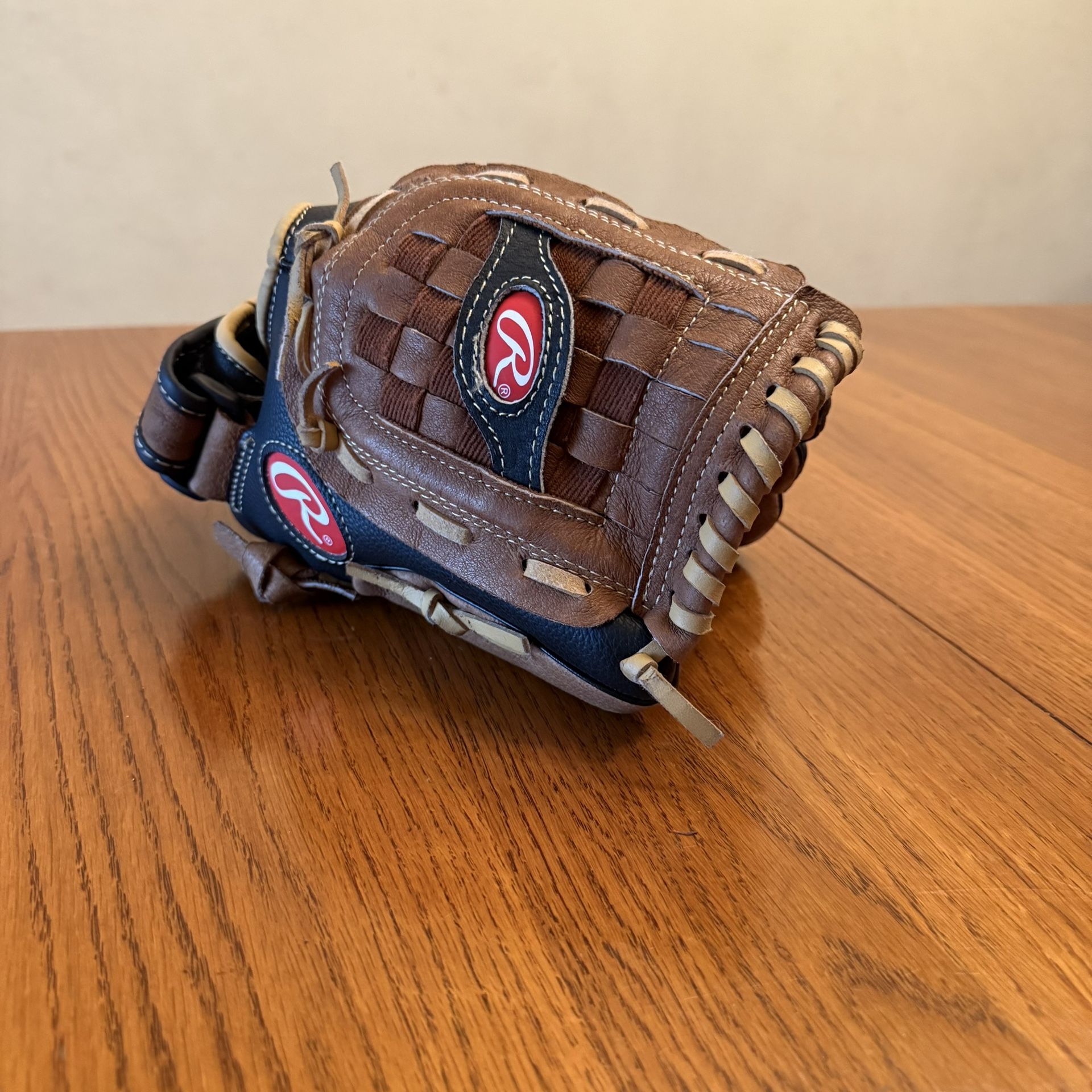 Rawlings Youth Baseball Glove Leather Palm RHT PM115MBC 11-1/2 Inch Playmaker