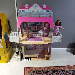 American Girl Truly Me Doll With House and Accessories 