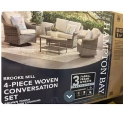 2 new Swivel Wicked Chairs