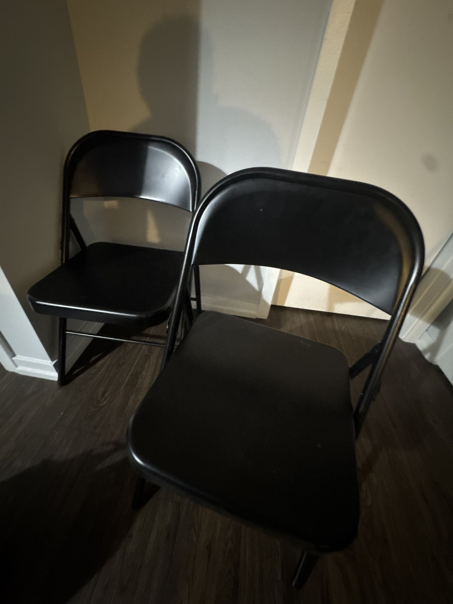 2 Chairs