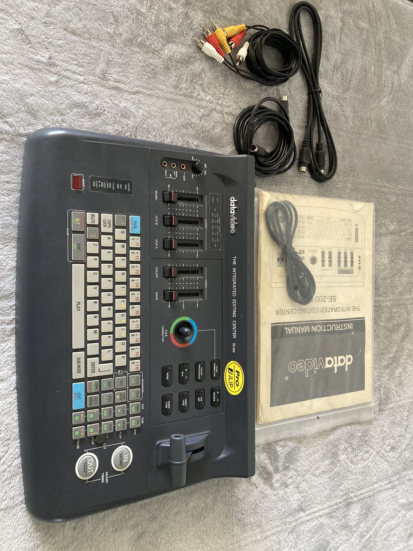 Datavideo SE-200 Analog Editing Switcher