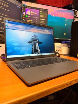 Dell Latitude 3540 15.6" – Intel i3-1215U (12th Gen) | 8GB | 256GB SSD