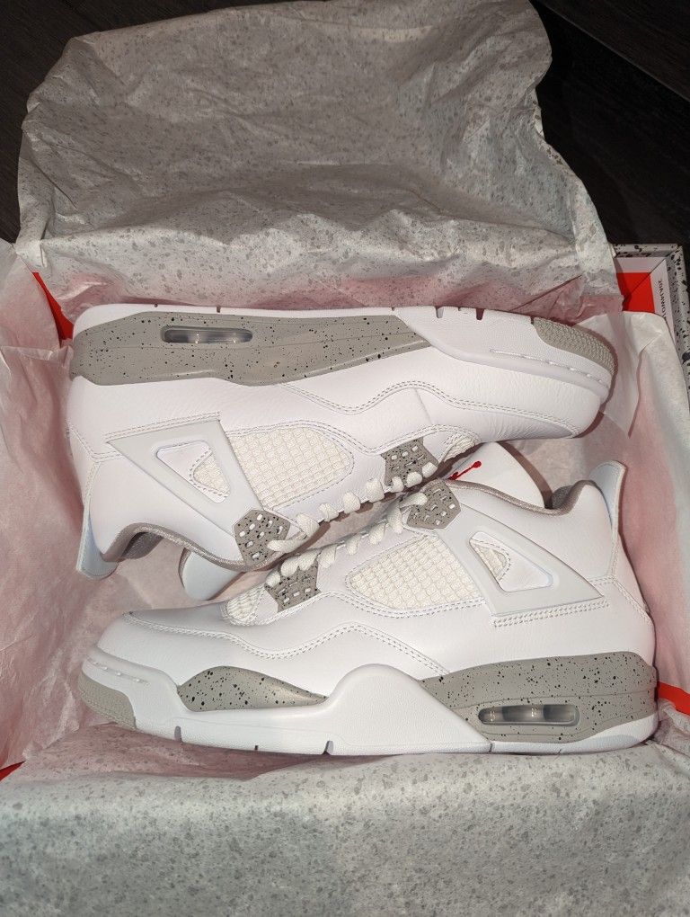 Nike Air Jordan IV "White Oreo"