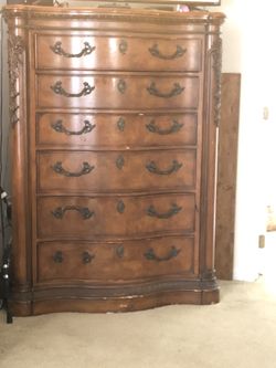 Bedroom furniture 2 king size night stands extra large chest large dresser with mirror includes (head board and footboard pic not in photo)