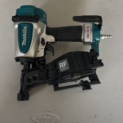 Makita Roofing Nailer 