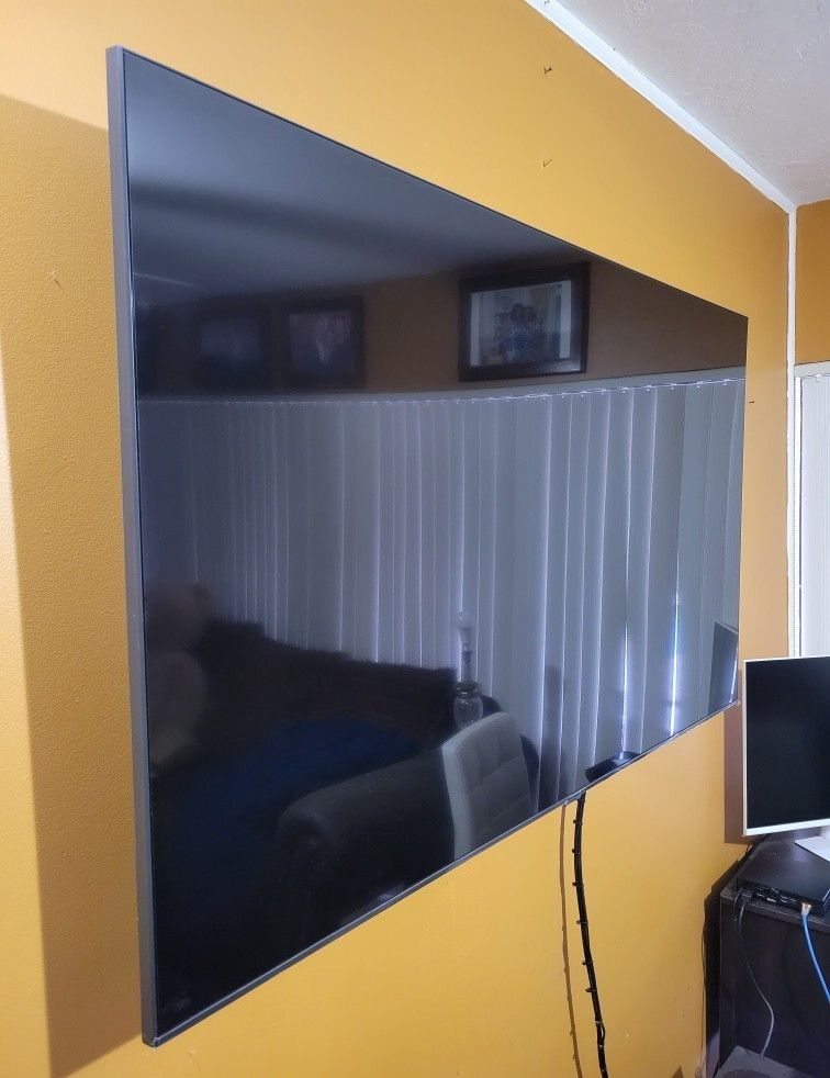 65" Samsung 4k Smart Tv (READ DESCRIPTION)