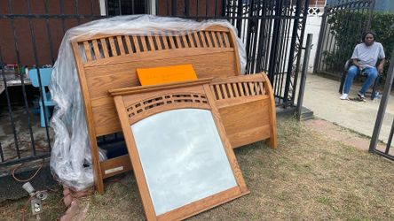 6 piece Wooden Bedroom Set (Slay bed)