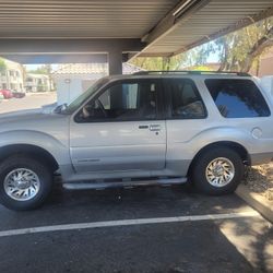 2001 Ford Explorer