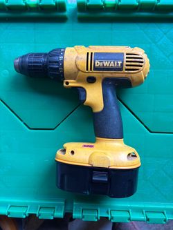 DeWalt DC759 18V 1/2” Cordless Drill/Driver + Battery