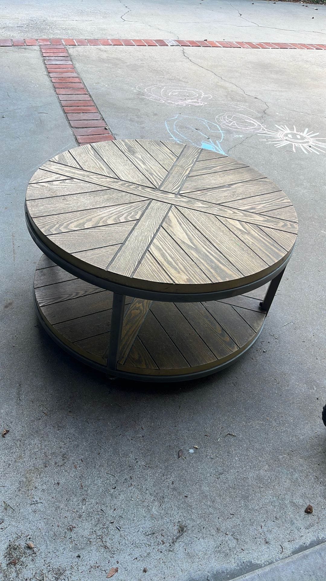 Round Coffee Table With Wheels