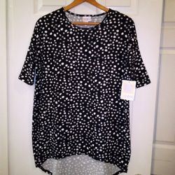 NWT LuLaRoe Irma Long Short Sleeve Shirt Size XS
