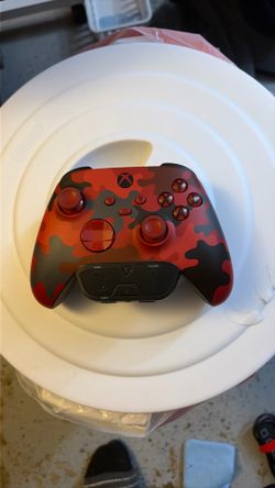 Almost brand new xbox series controller with a turtle beach audio controller