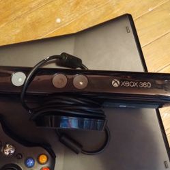 🎮  Original Microsoft Xbox 360 With Kinect Camera And Game Just Dance 4