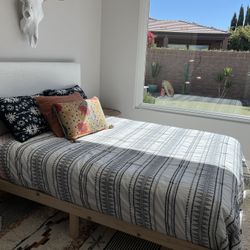 Bedroom Furniture +rug 