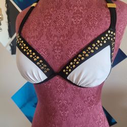 White / black  bikini top