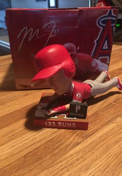 Bobblehead
