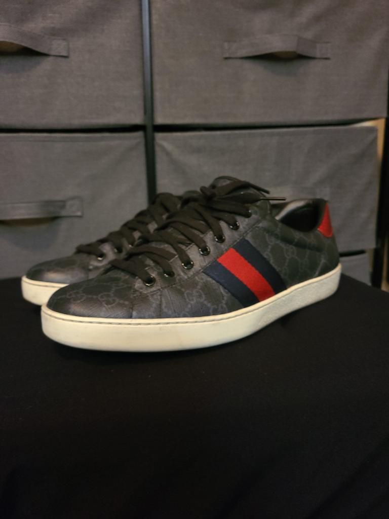 Gucci Men's Monogram Low Top Sneakers