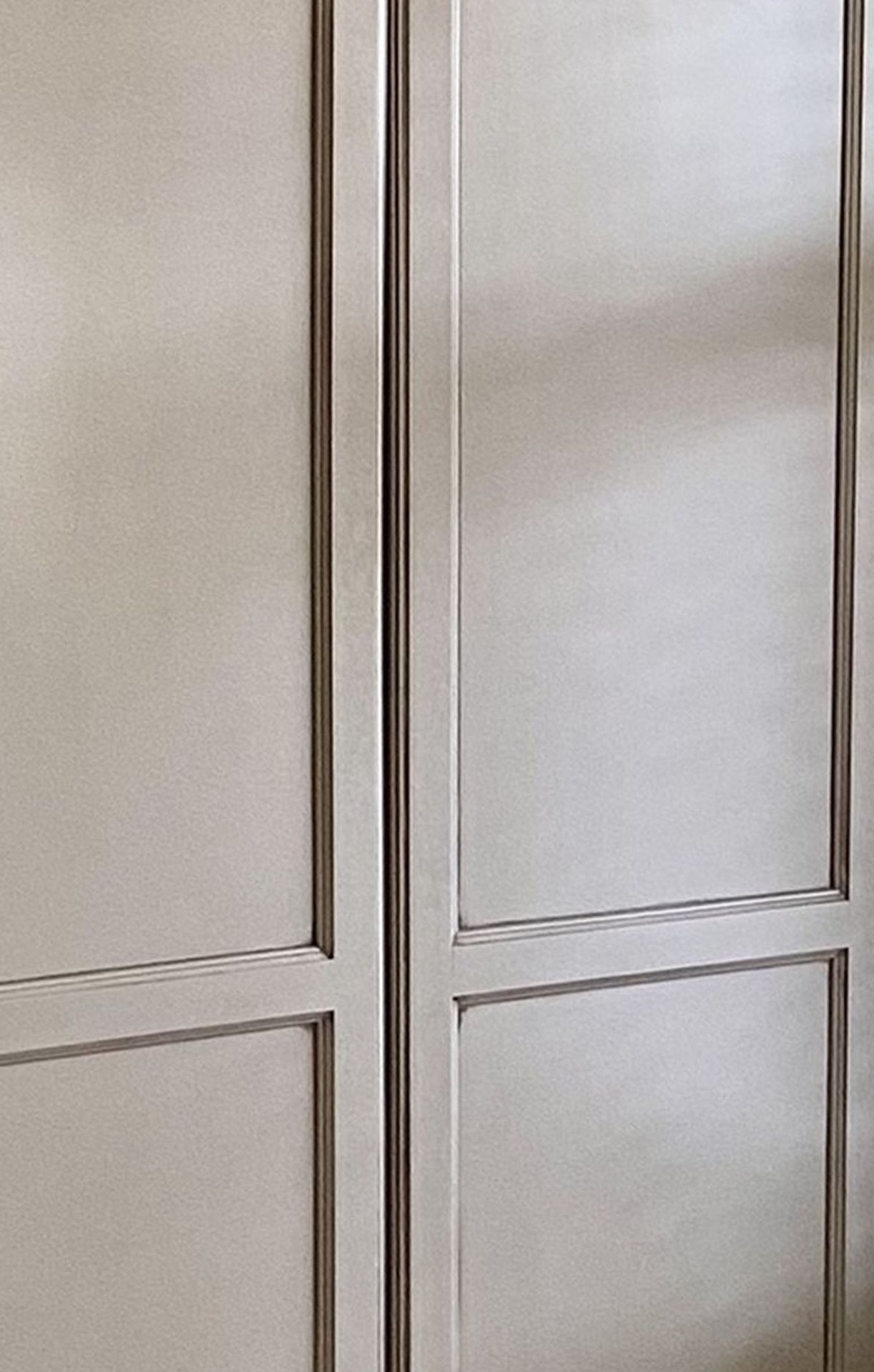 Tall Cabinet / Pantry
