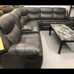 R1S41__ Comfort Reclining Sectional Couch With Storage Console, Cup Holders * Brand New * P A Y   E A S I L Y