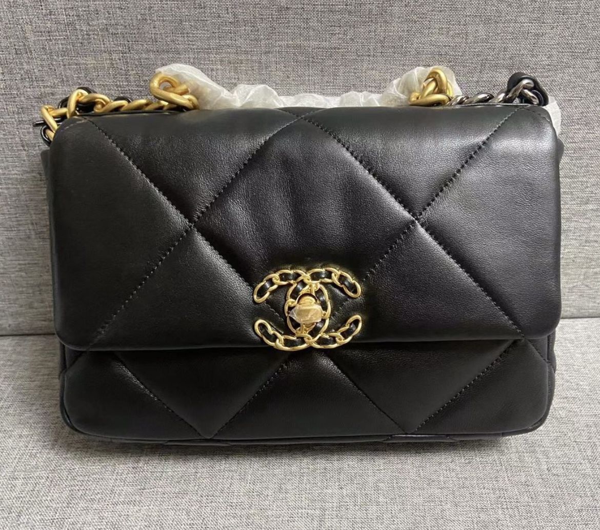 Chanel 19 Bag - Black , Medium Size