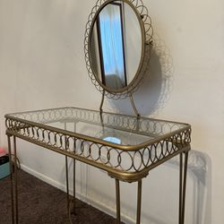 Metal Wire Vanity - Includes Matching Chair - Urban Outifitters