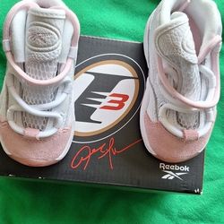 Baby shoes