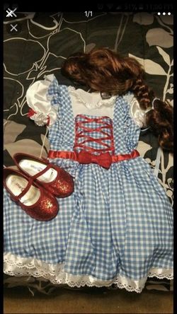 Dorothy costume