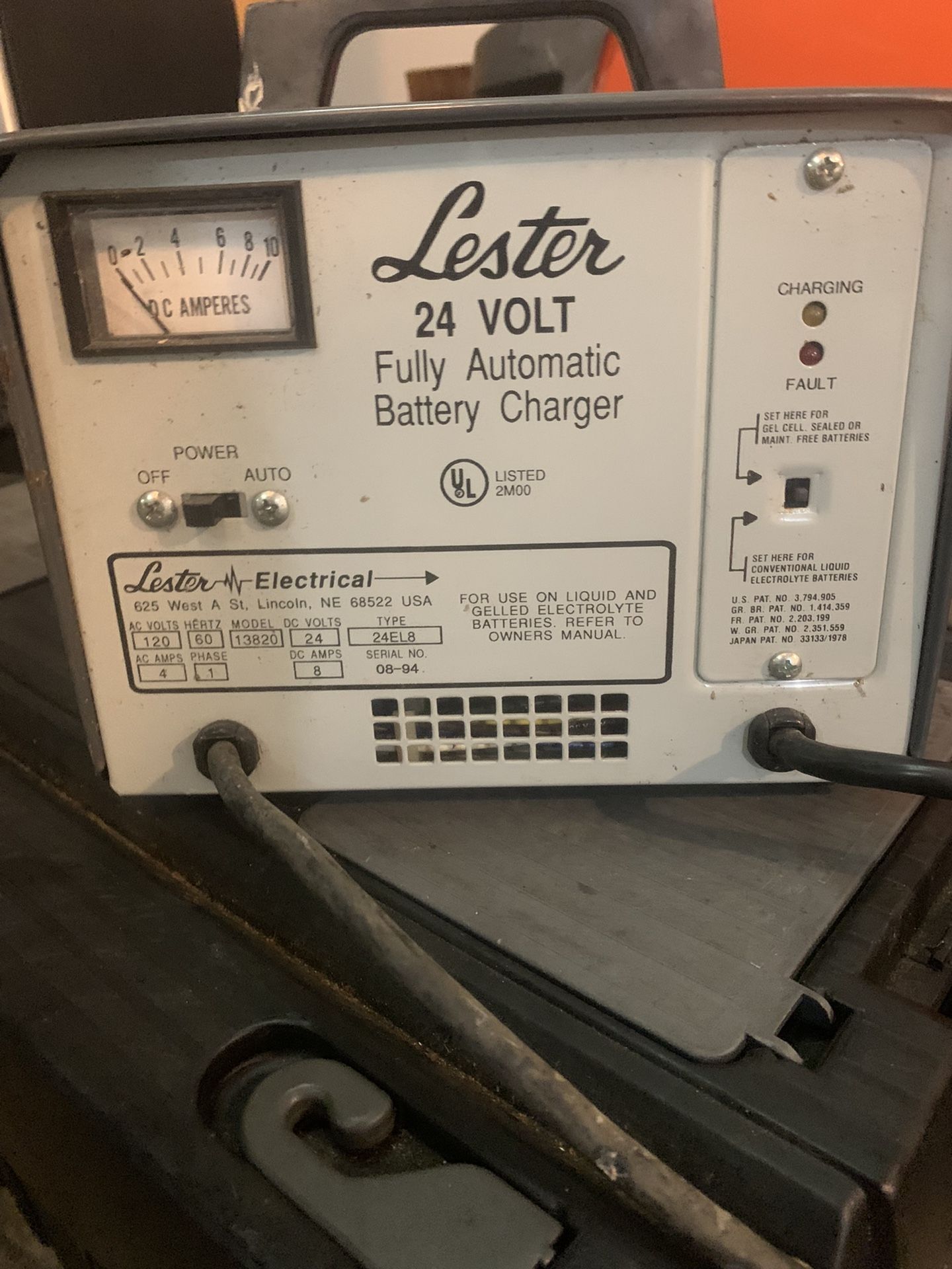 Lester 24v Battery Charger