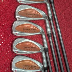 Very Nice Tommy Mann/Hunter Red Dot Male Youth/Adult Complete 12 Club Starter Set w