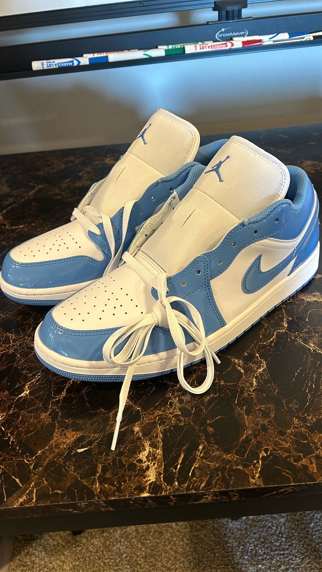 Jordan 1 Low