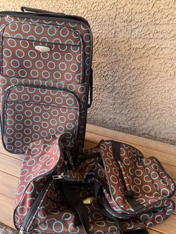 21” roller with matching rolling duffel