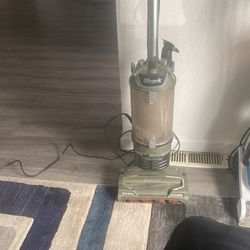 Shark Lift Away Pro Vacuum