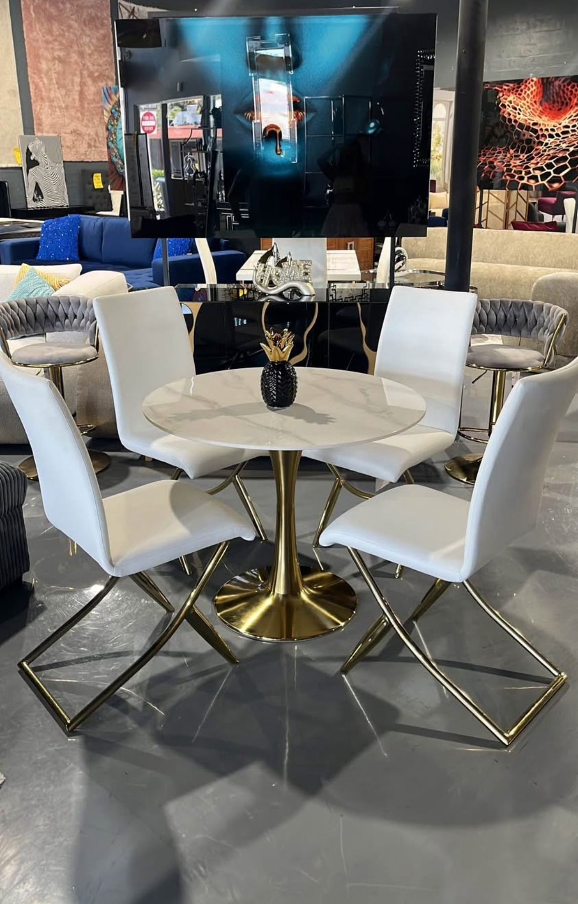 5 PIECE DINING TABLE SET MARBLE TOP GOLD BASE LEATHER CHAIRS 35x35x30H