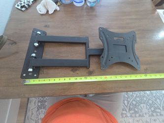 Flat Screen TV Wall Mount