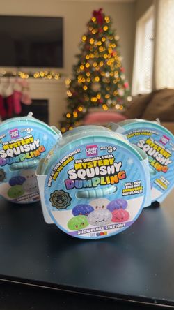 The ORIGINAL VIRAL SQUISHY DUMPLING SNOWFLAKE EDITION