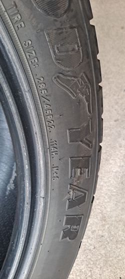 2 used tires 80 % good size 285/45r 22