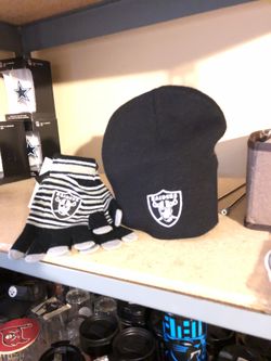 Oakland Raiders beanie and gloves